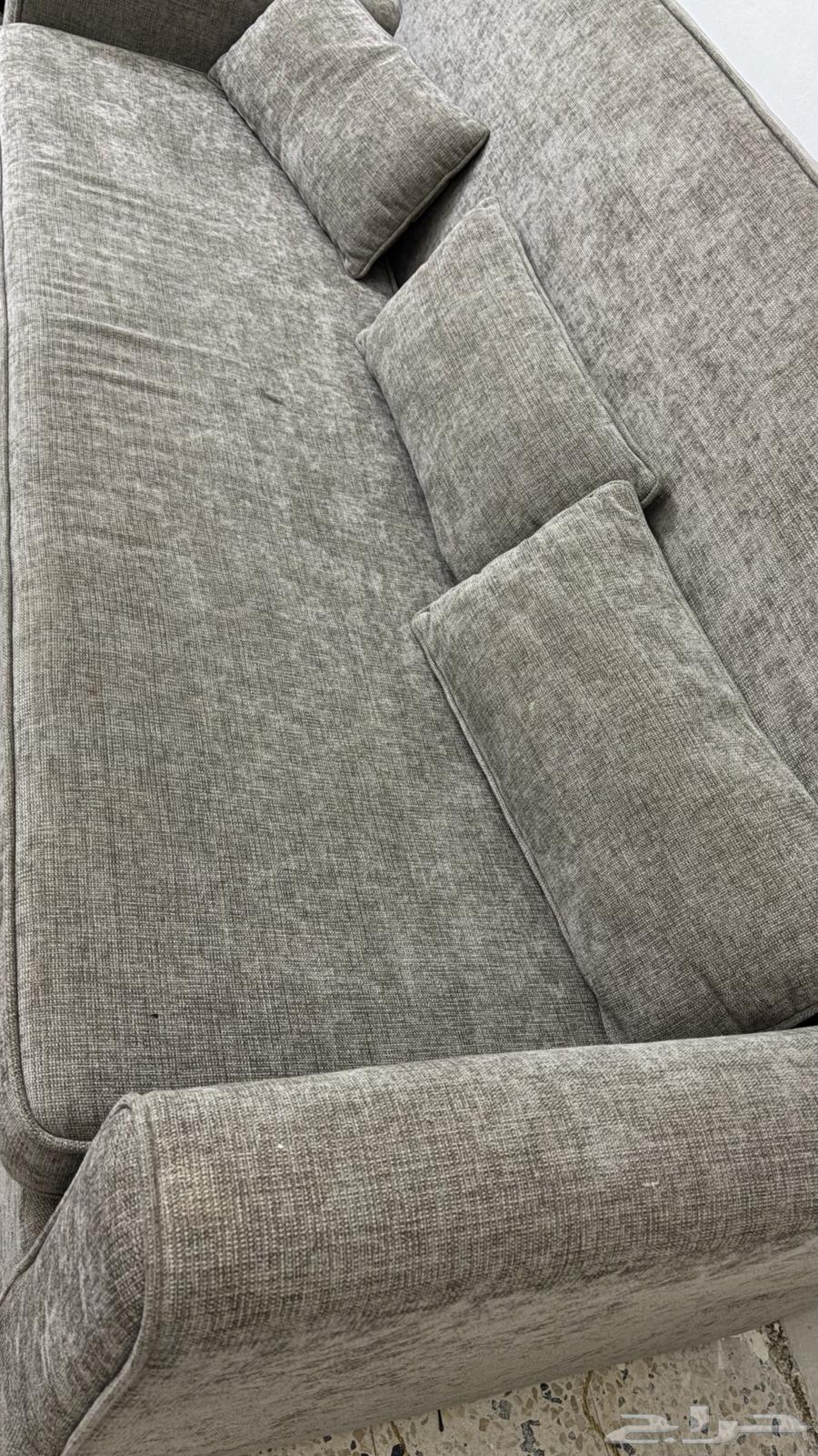 للبيع كنب64587602618241111