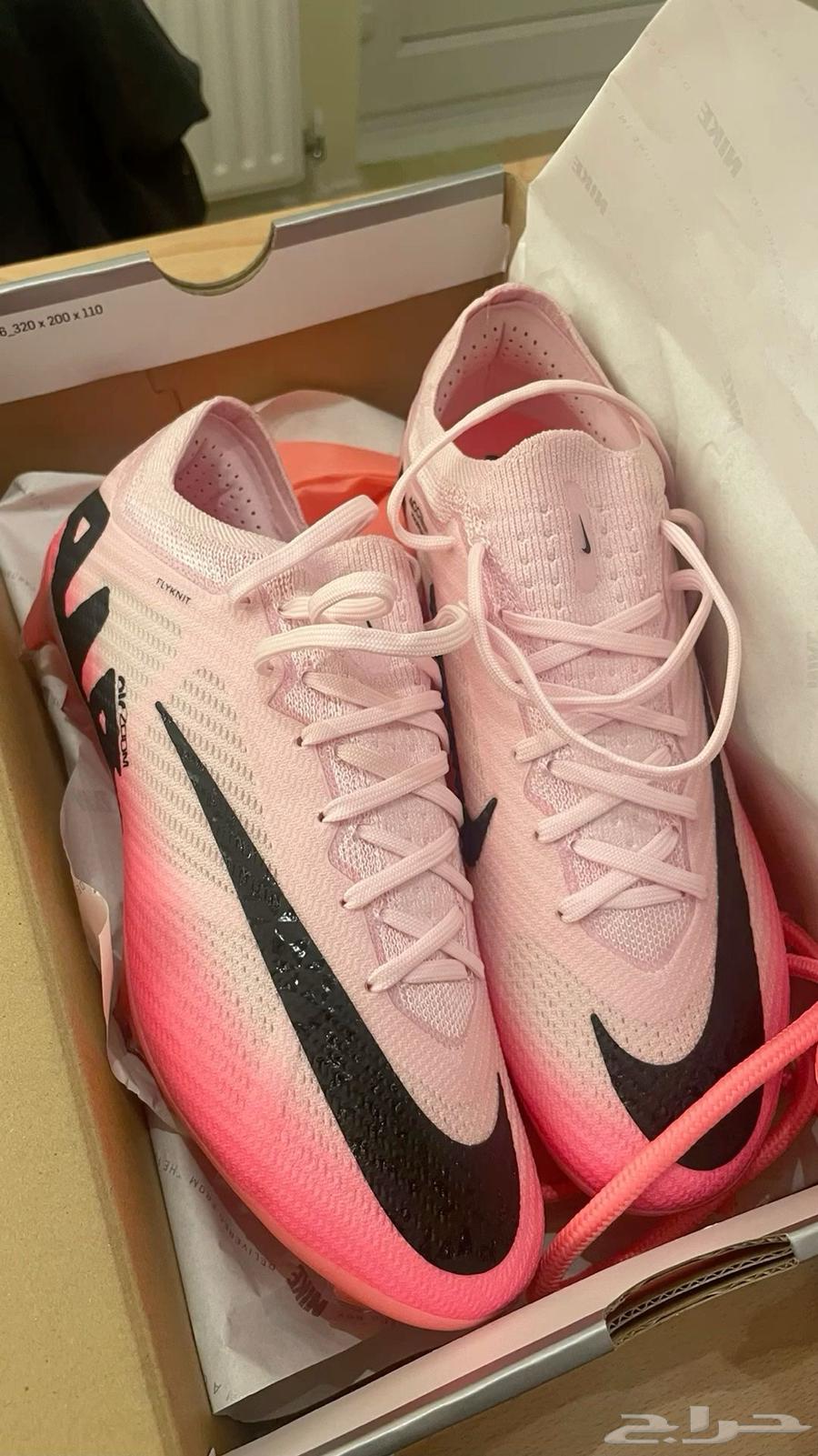 حذاء كره قدم نايك للبيع64582979401475110