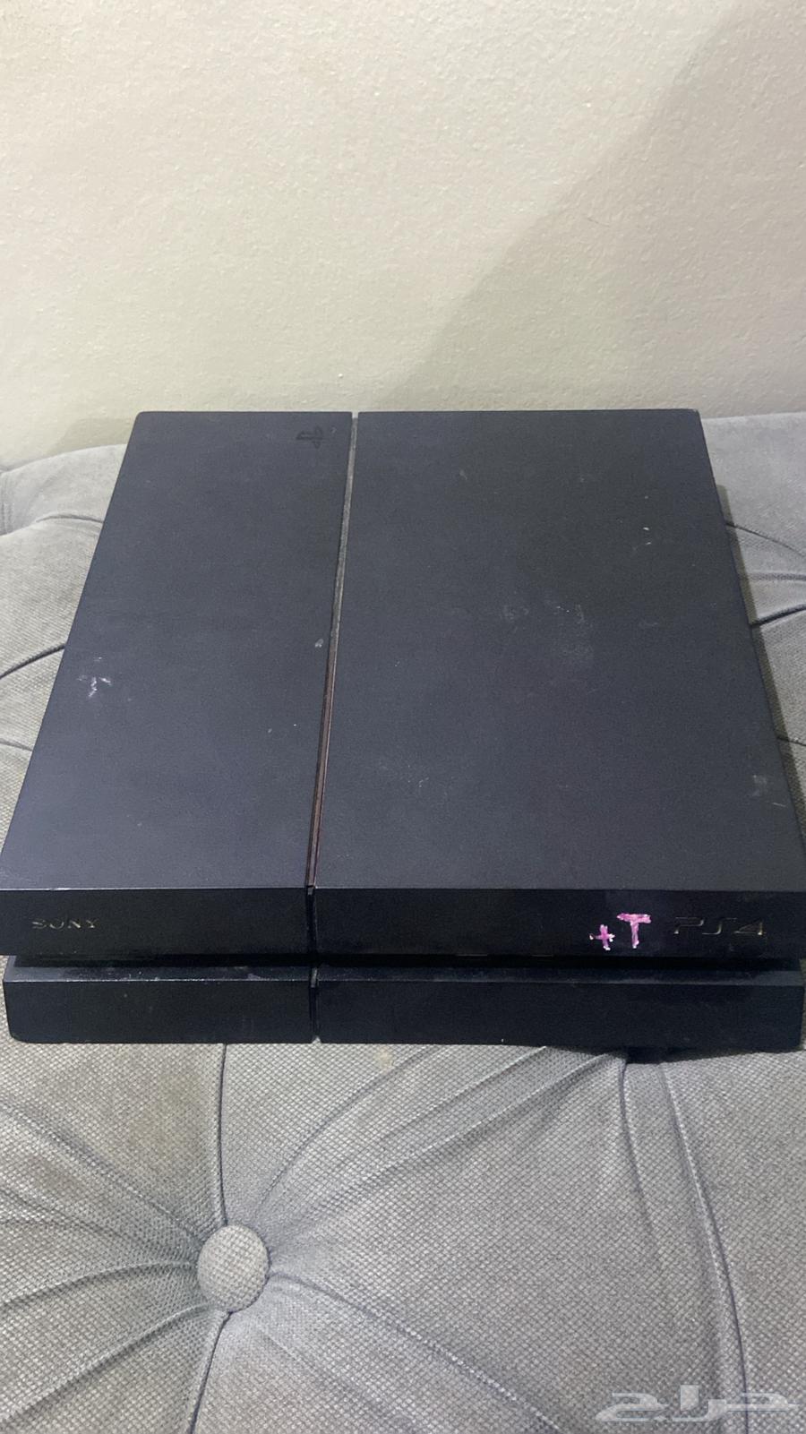 سوني فور اثنين وشاشه دانسات للبيع64586588922754113