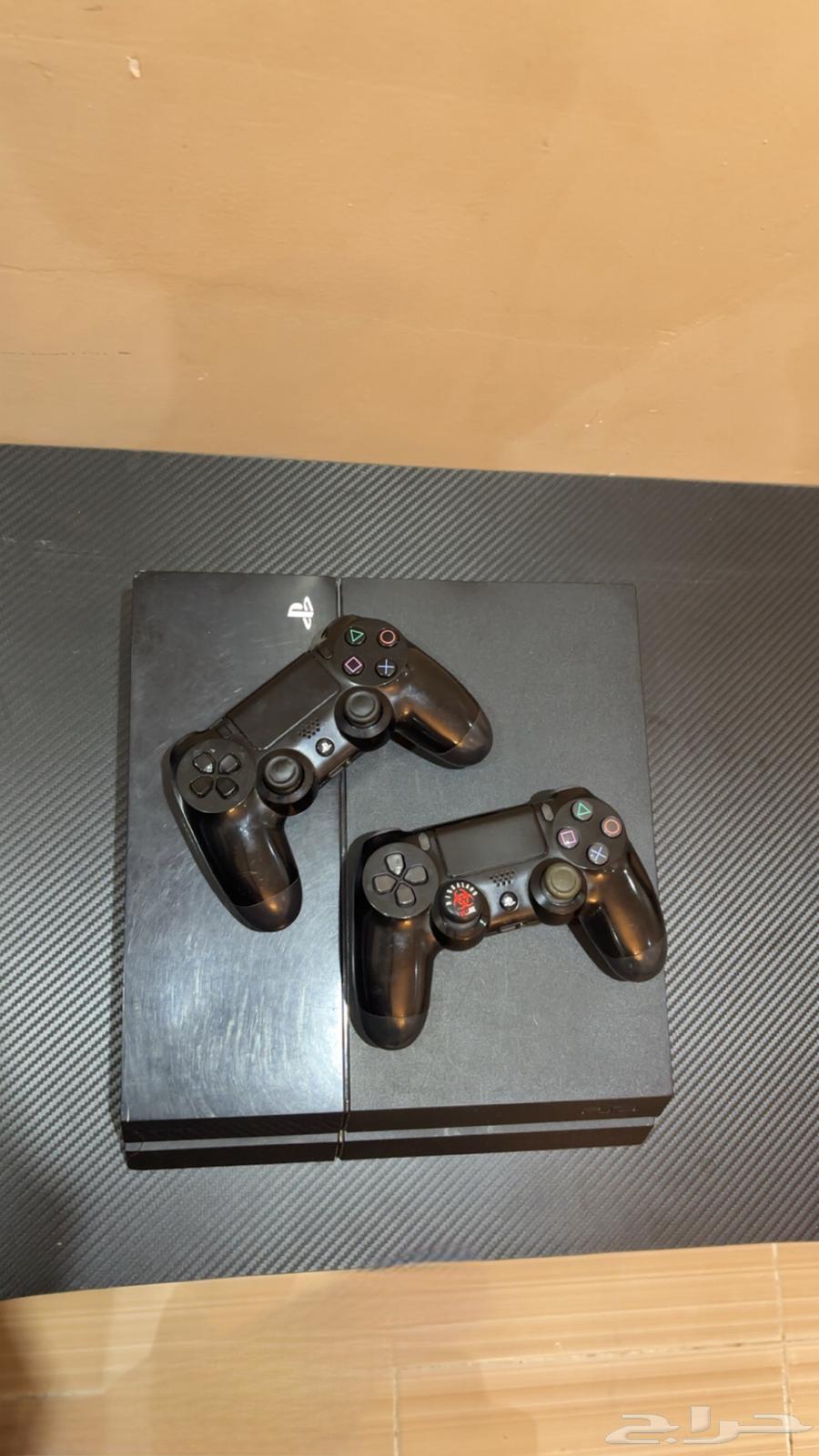 Clean Sony 4 with tapes and controllers64582896181249111