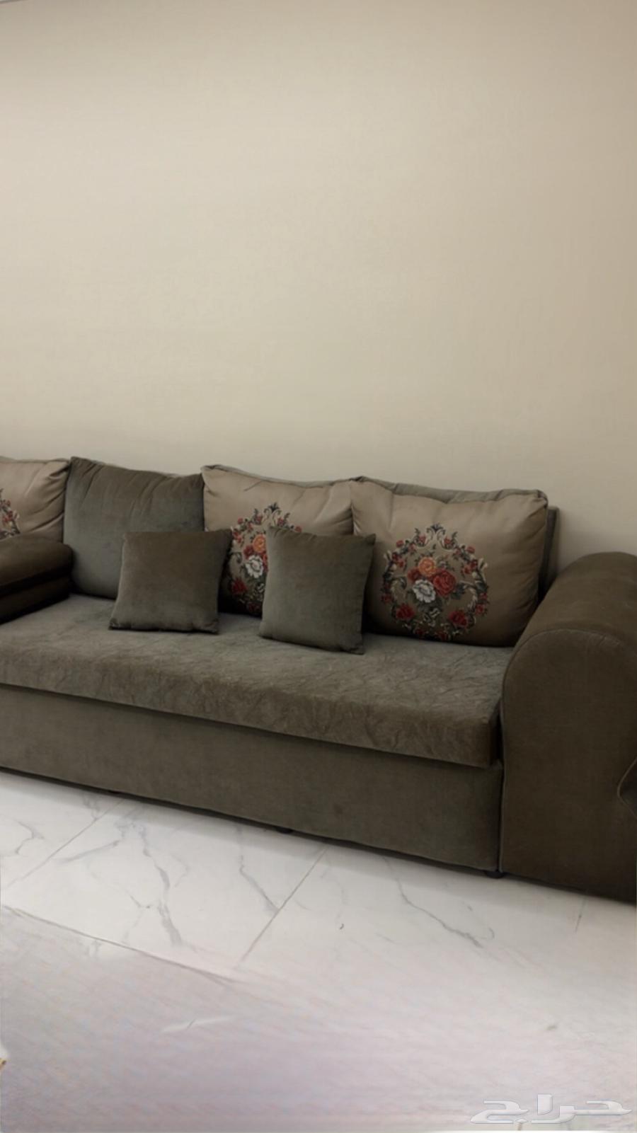 للبيع كنب مجلس الخشب مغربي نضيف جدا64588074116481111