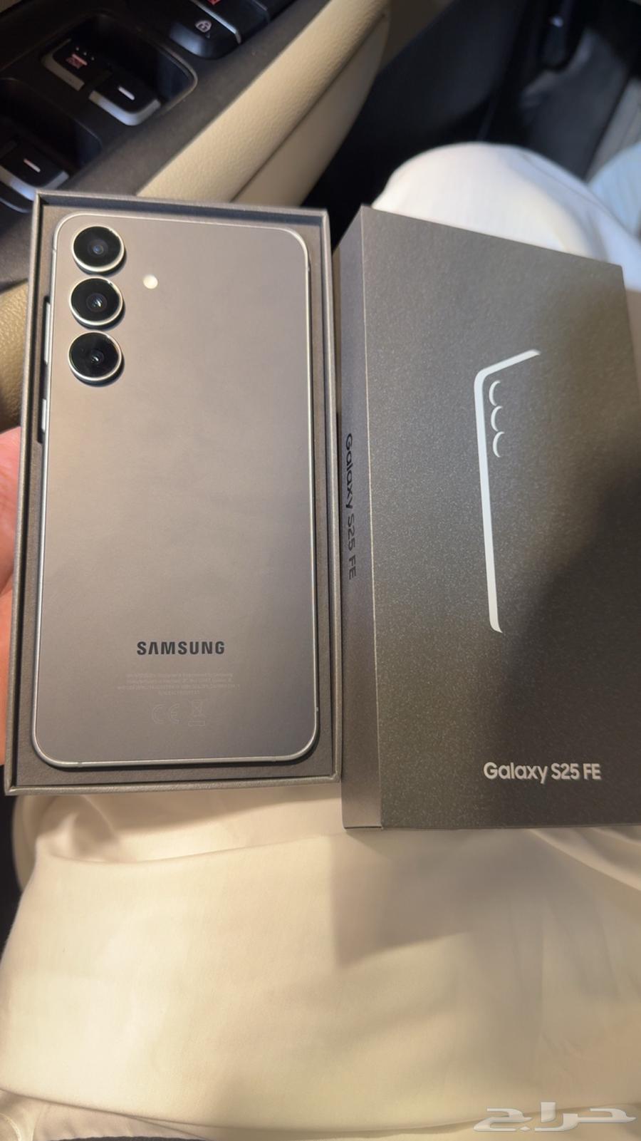 جوال لبيع جديد ما استخدم ولا دقيقه جميع اغراضه معه.64587999464577111