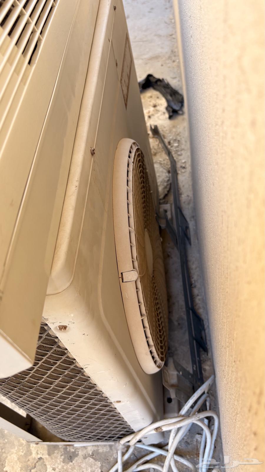 2-ton air conditioner with compressor, piping, one indoor unit, and one outdoor unit64587366862211112