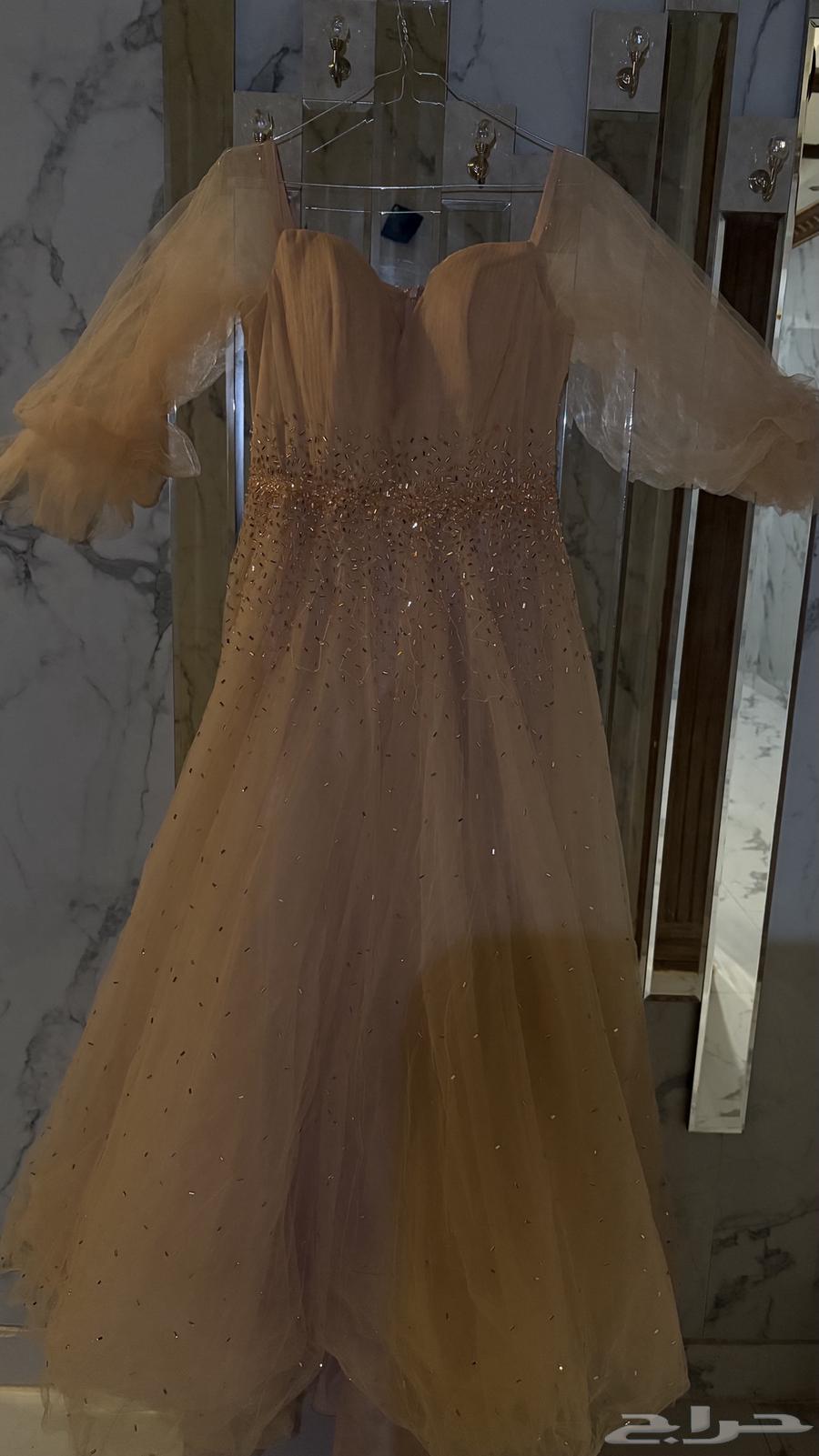 فستان زواج او ملكه64580431158275111