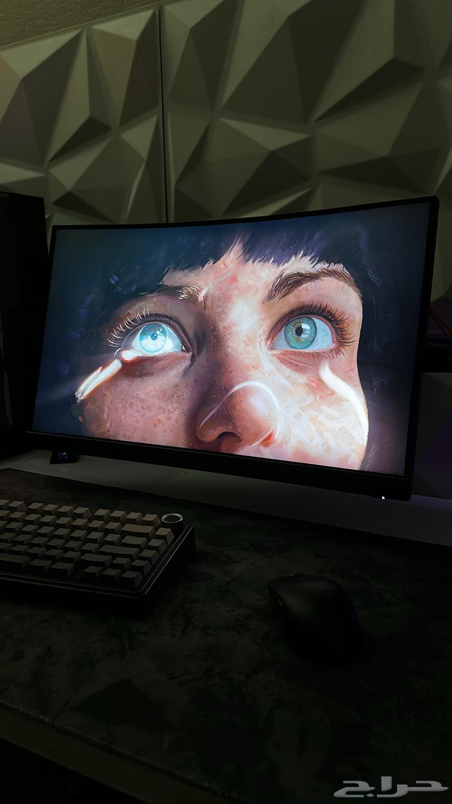 MSI curved screen64586090661506110