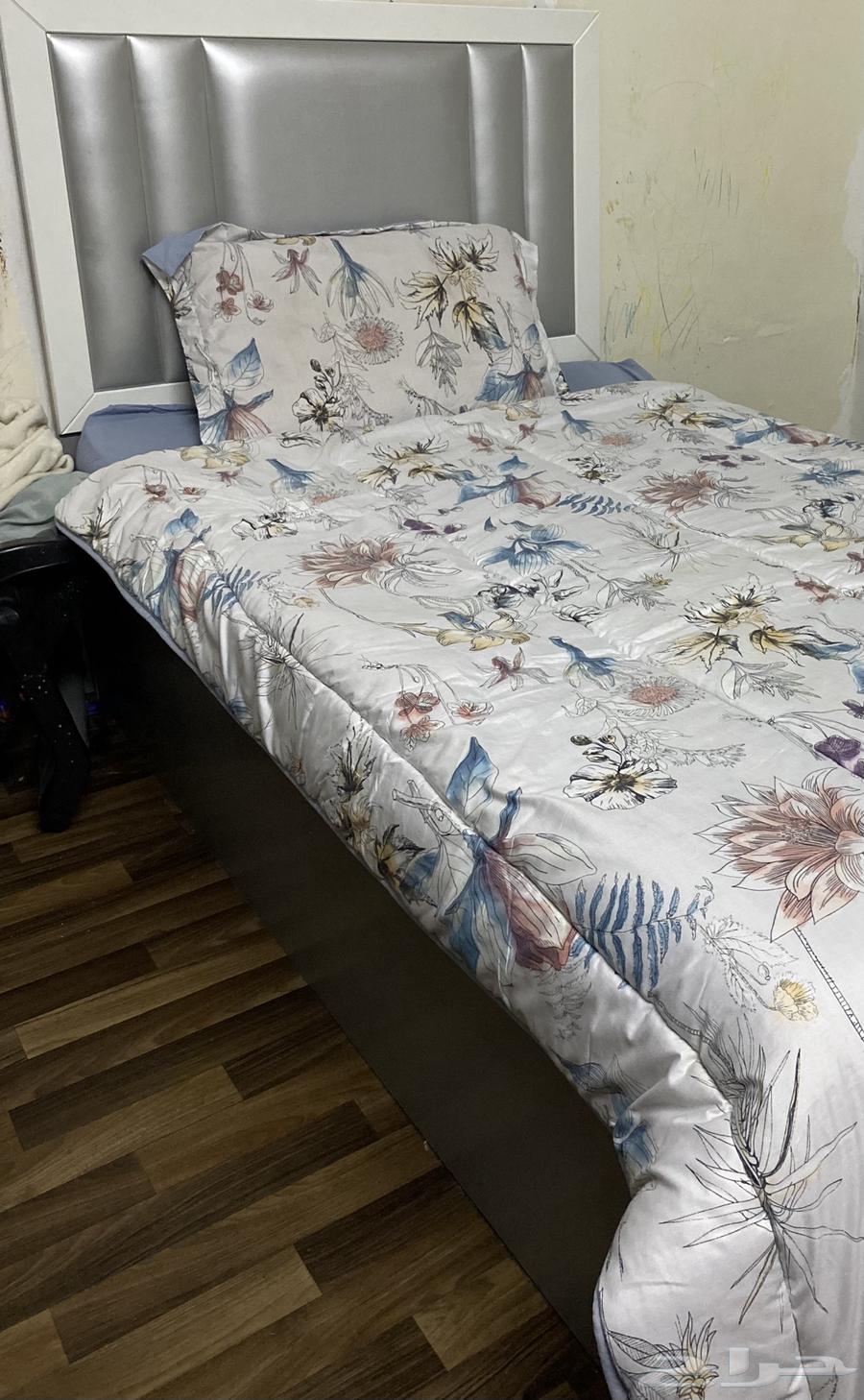 سرير ومرتبه للبيع64587515928449110