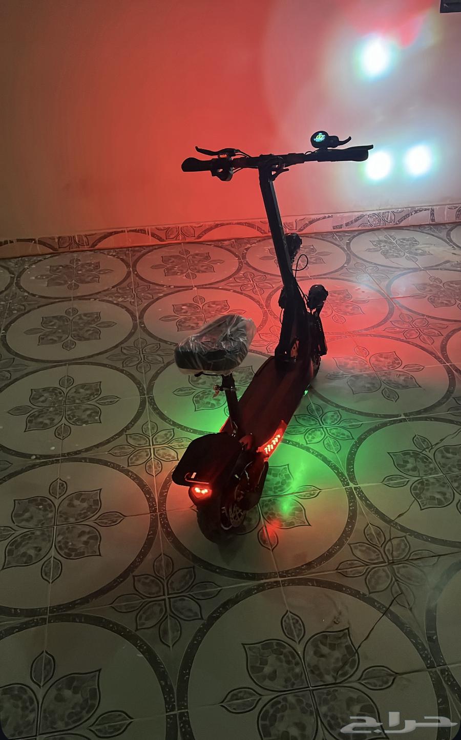 سكوتر للبيع. شبه جديد64590262812931113