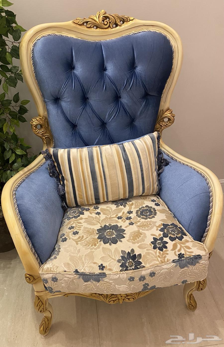 كرسي كنب كلاسيك64584631325571110