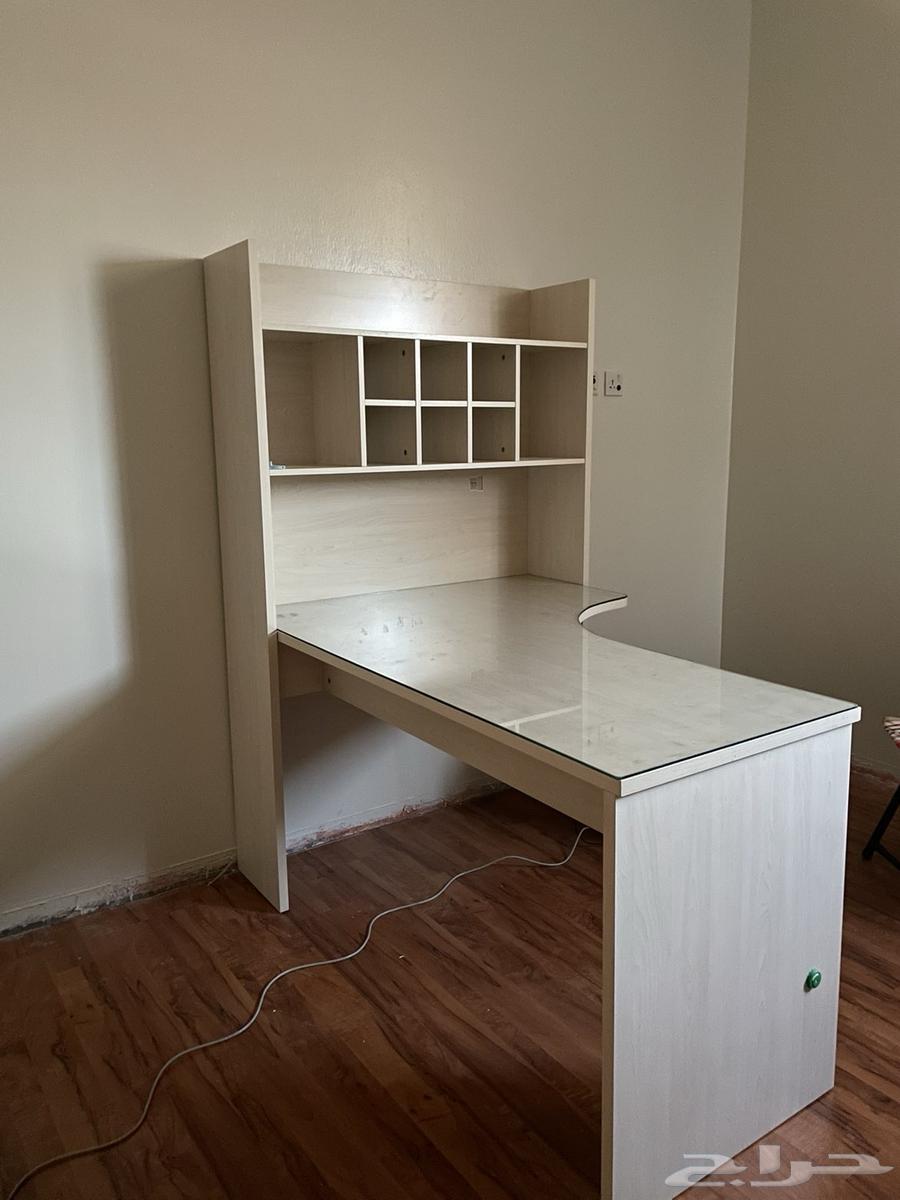 مكتب دراسي للبيع64584673682179110