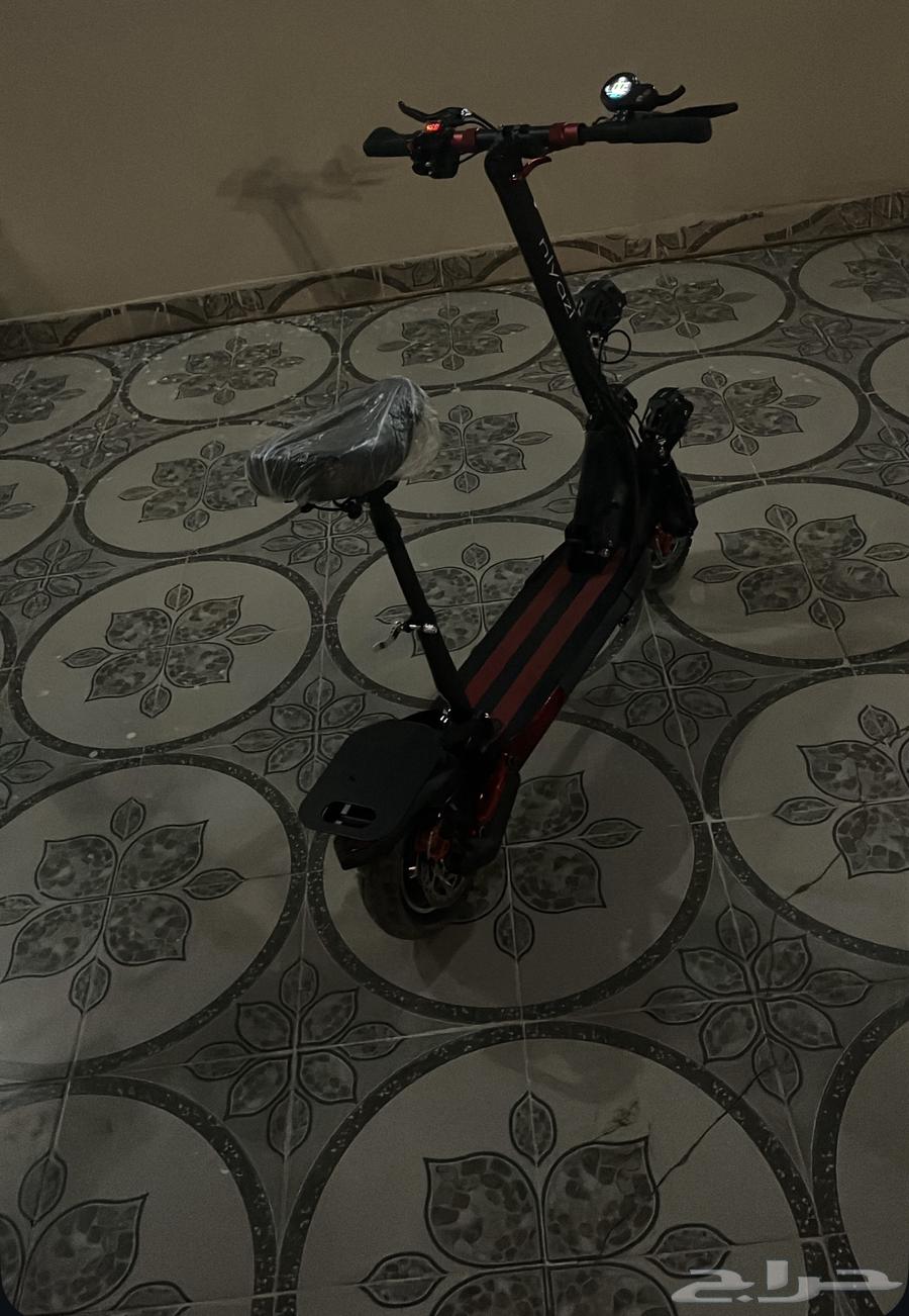 سكوتر للبيع. شبه جديد64590262812931112