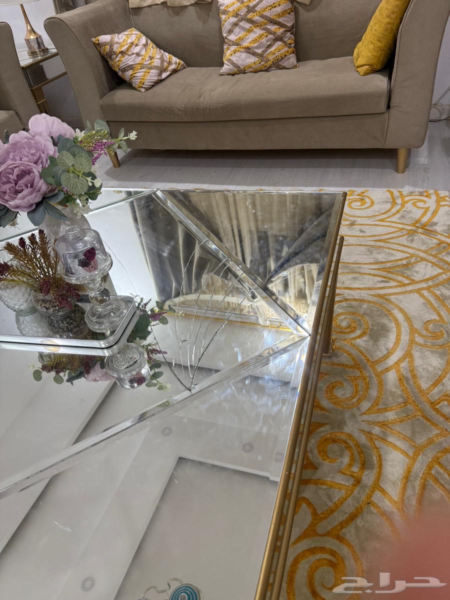 مجلس للبيع 3000  قابل التفاوض عيوب الستاره منشقه الباقي كله64584940154114112