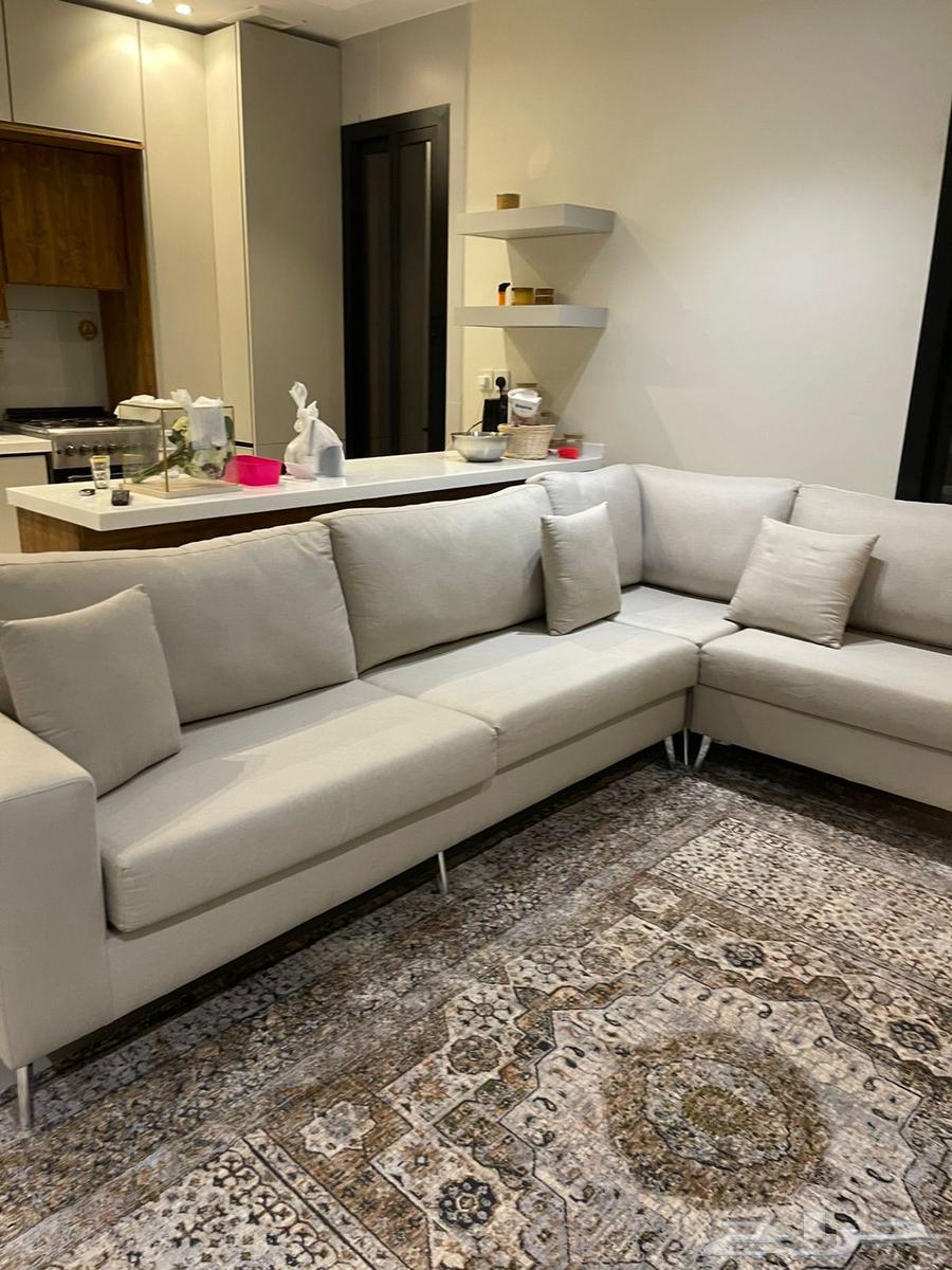 L-shaped sofa64582661244675112