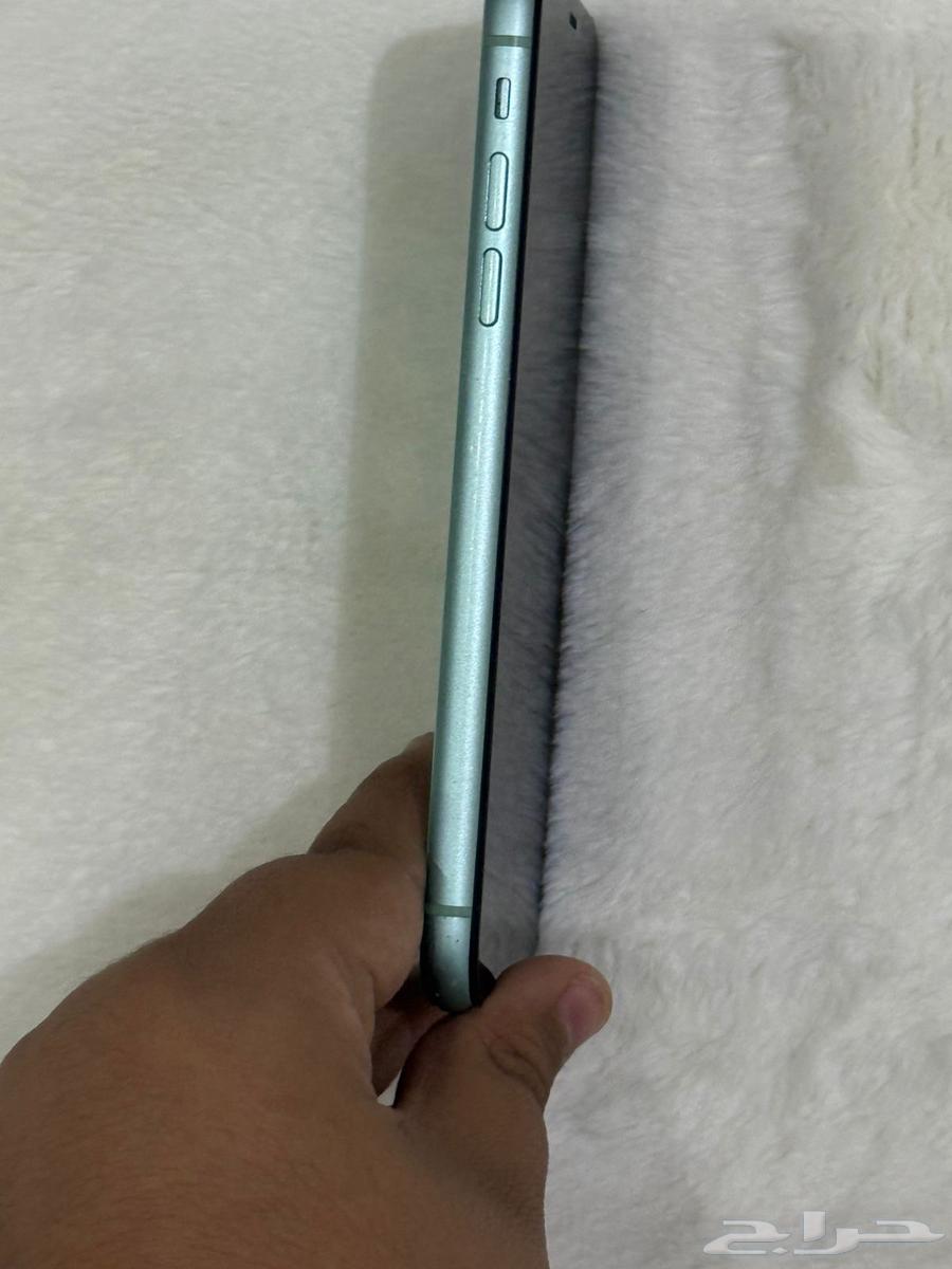 Hello, we are offering you an iPhone 1164587926005379112