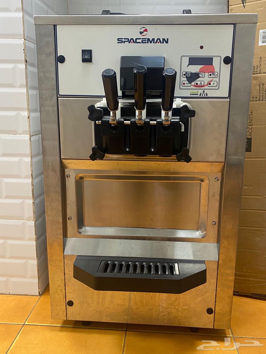 Spaceman Ice Cream Machine in New Condition64582785688449110