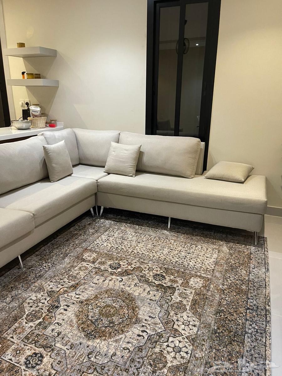 L-shaped sofa64582661244675111