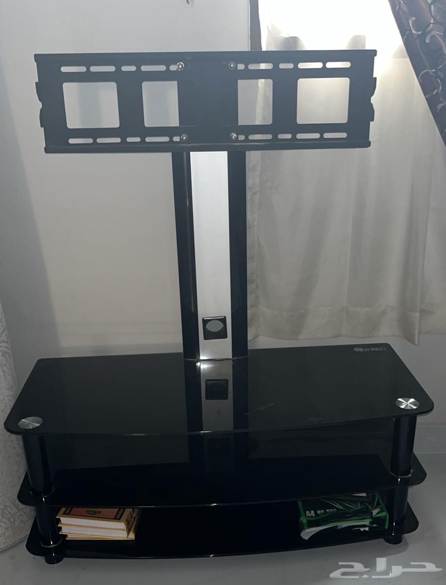 غسالة ملابس وطاولة شاشة64583078197250110