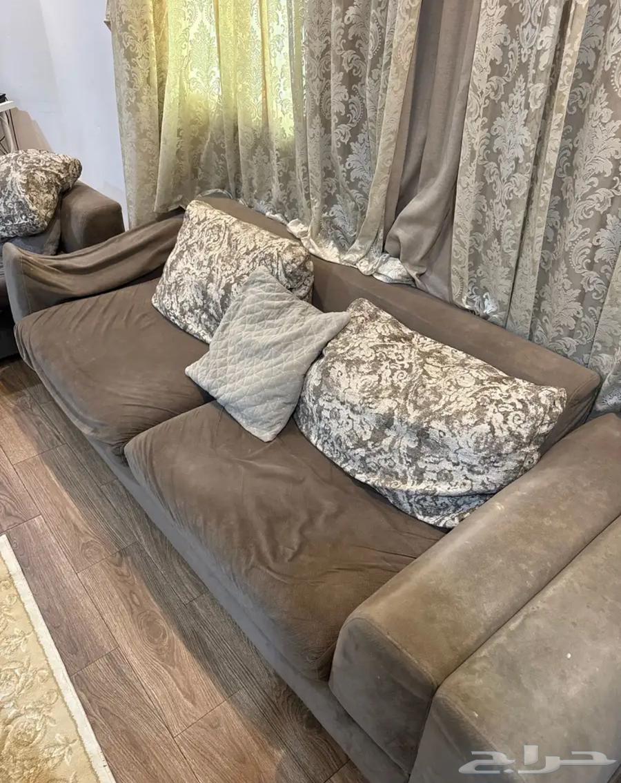 للبيع كنب مستخدم64582487472258111