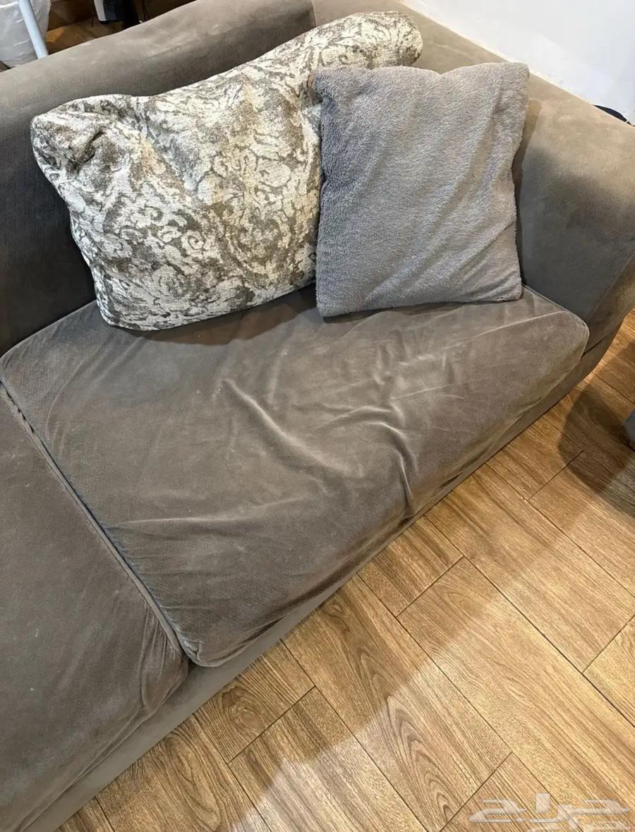 للبيع كنب مستخدم64582487472258113