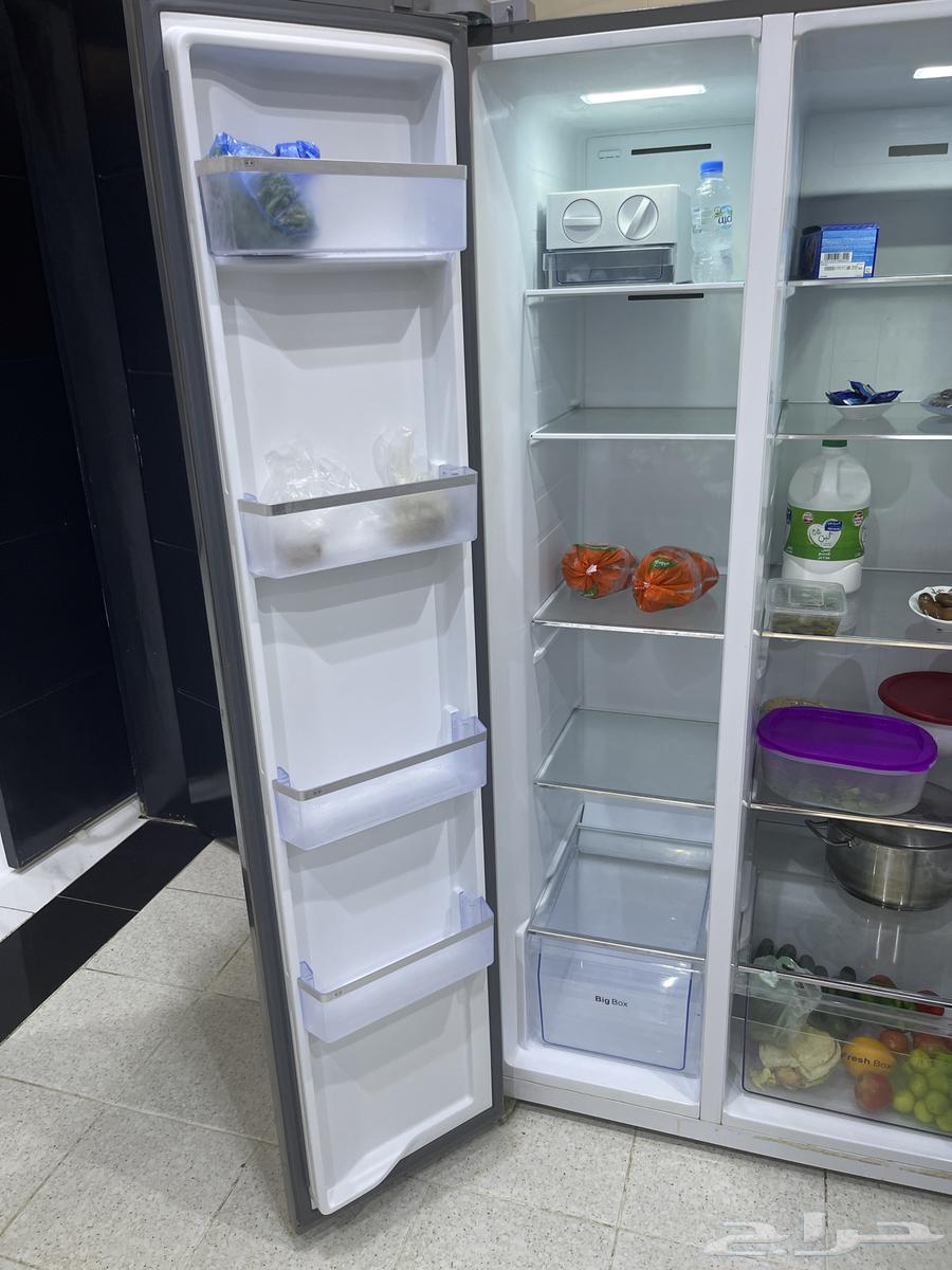 ثلاجة للبيع بحالة ممتازة64585509279746112