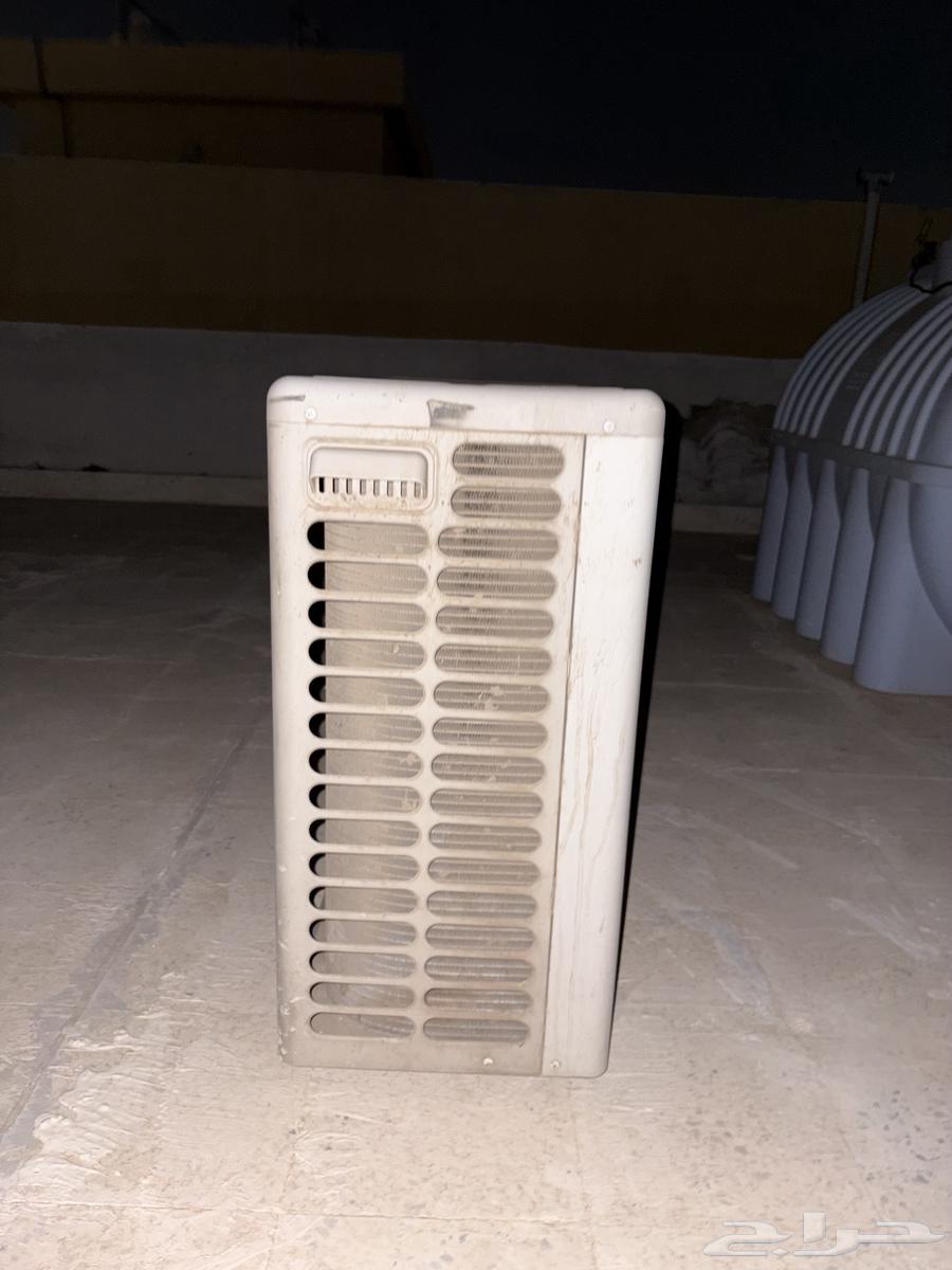 مكيف LG للبيع فيه تنسيم خفيف جدا بالفريون64586997907075112