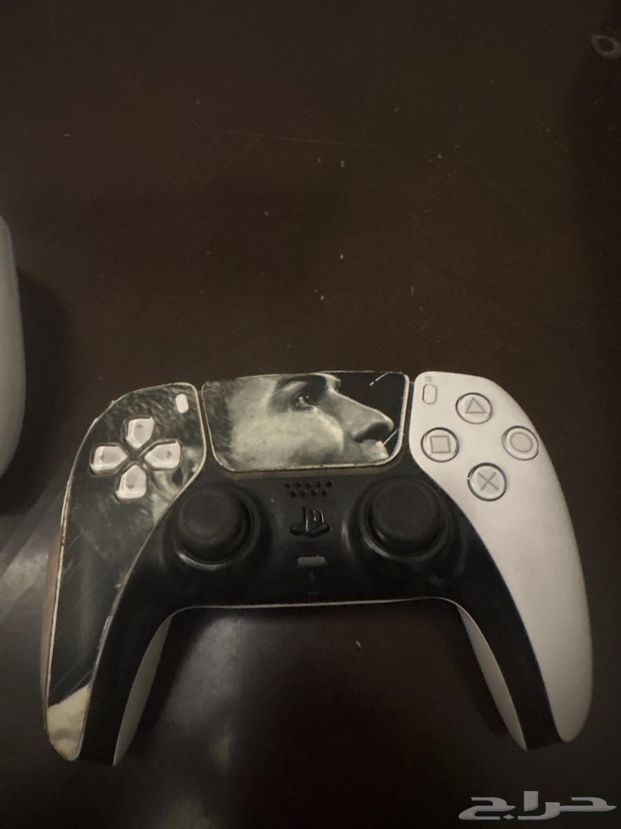 يد بلايستيشن 564587491060866110