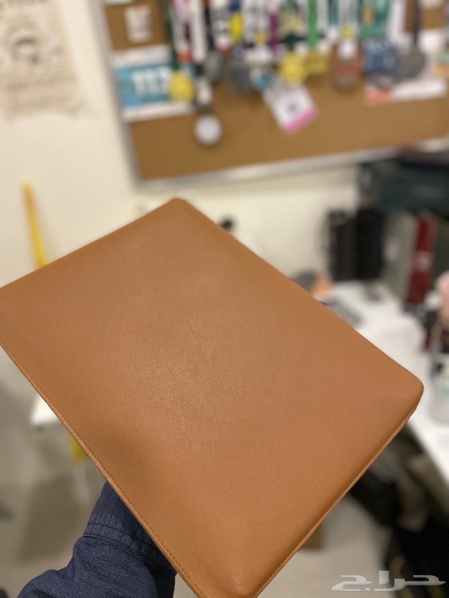 ماك بوك اير M164586663264770112