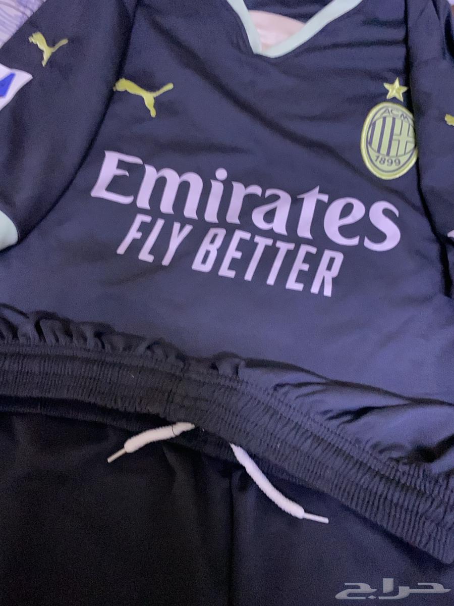 طقم ميلان الاحتياطي64587999424641111