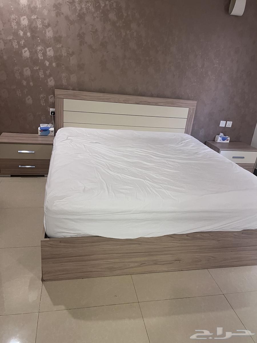 للبيع غرفة نوم كامله خشب نظيف جميله64580826505090110