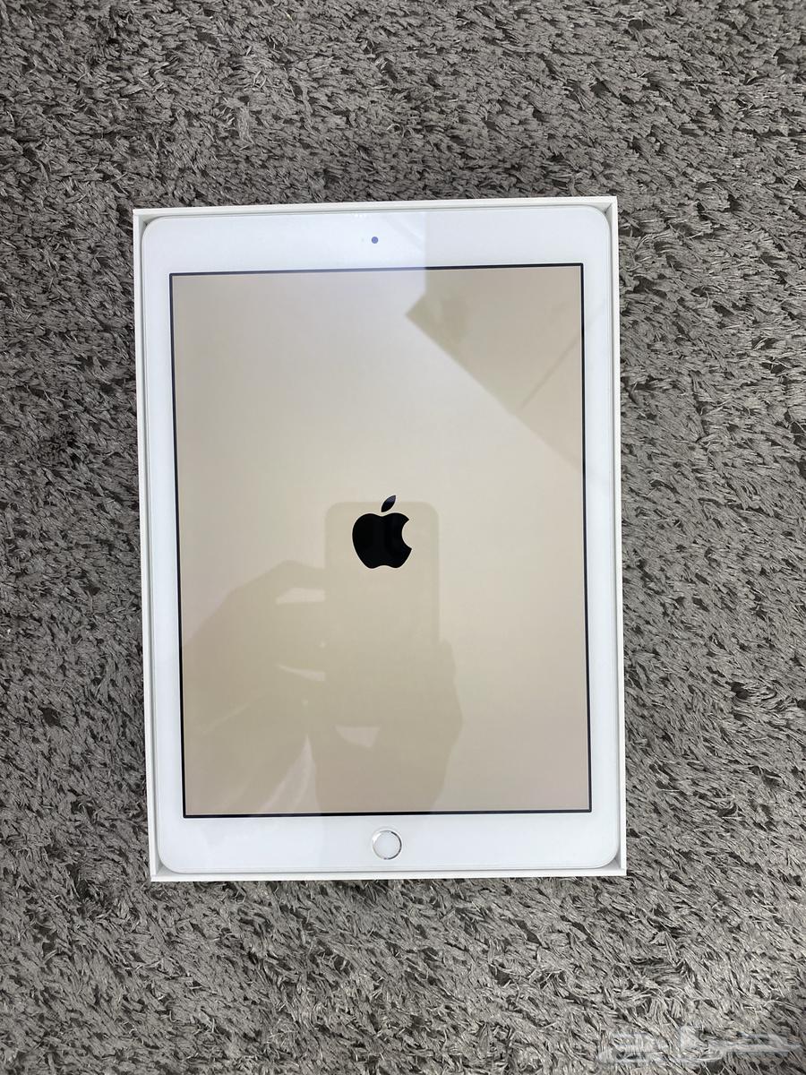 iPad 6th generation large 128 gigabytes64586376779651110