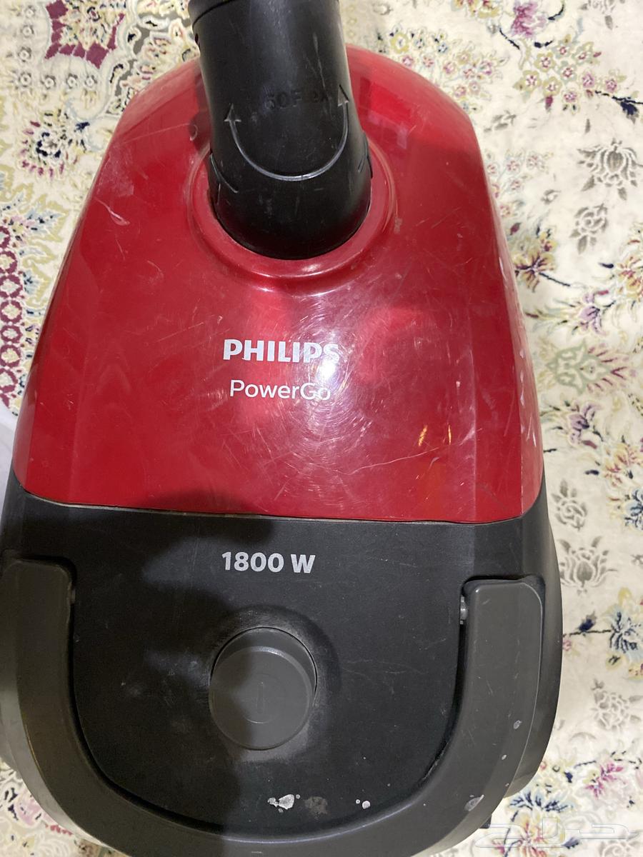 مكنسة كهربائية شبه جديدة.64584729741441111