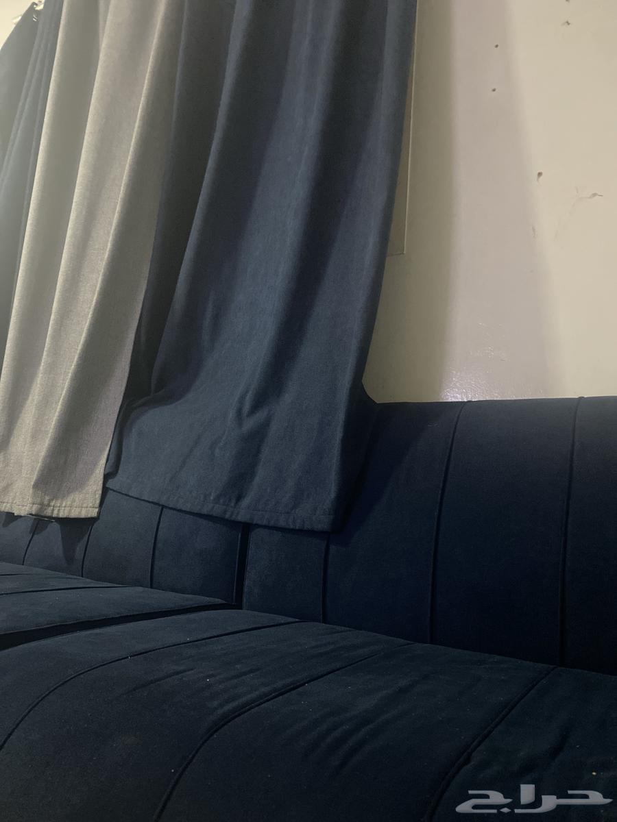 Air conditioner for sale, working and very cold, and the sofa is large 4x5, I want 250 for it64585943053954111