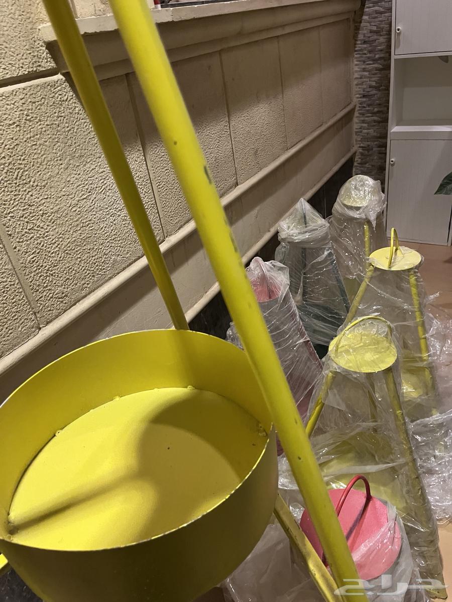 حاملات حديدية ملونه64586787309955111