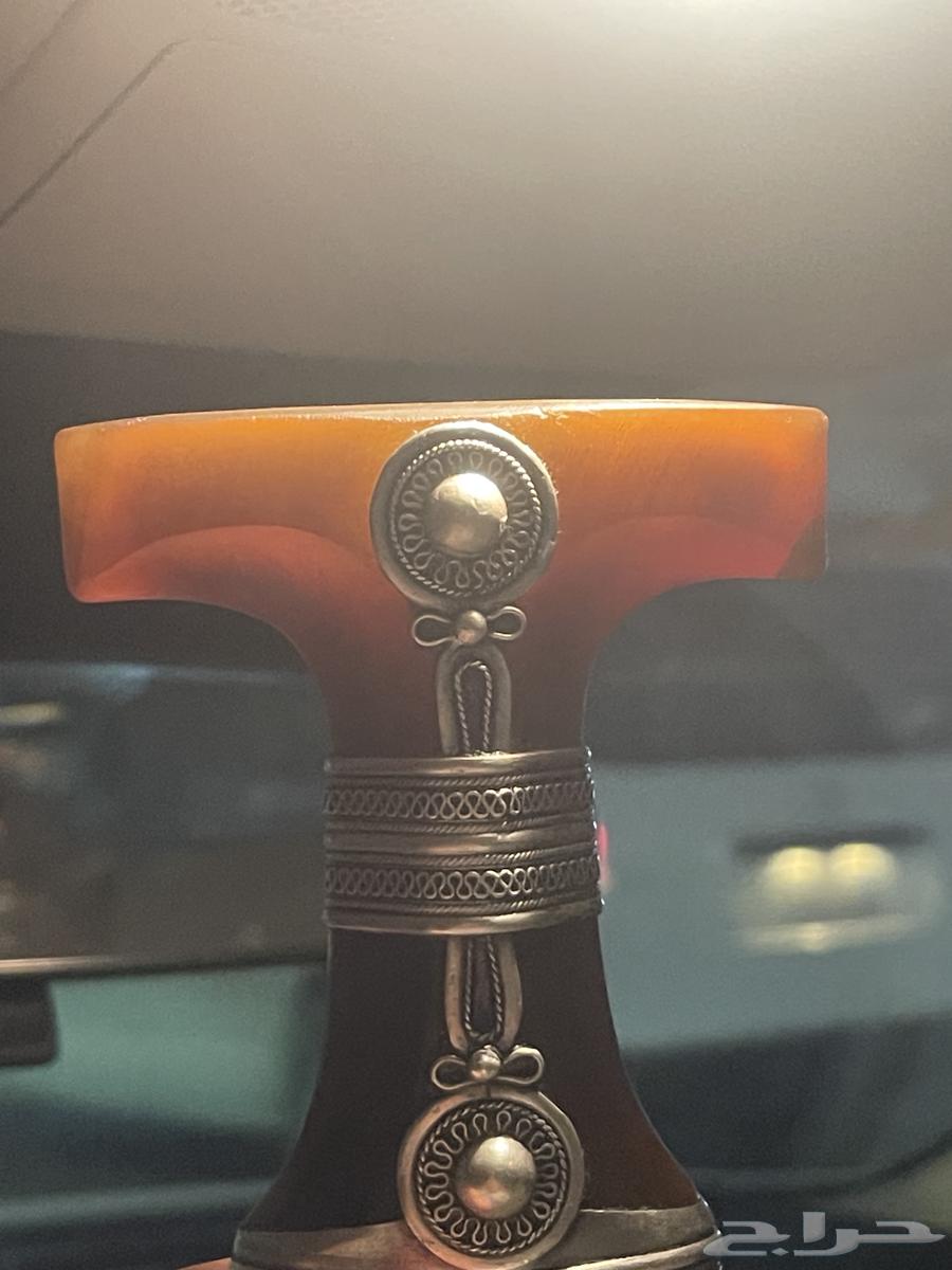 خنجر قرن طبيعي احمر صب المدني64585943110146111