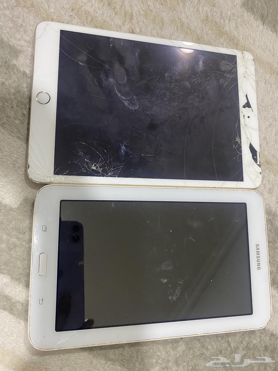 Two iPad, iPhone and Android devices64588136362114110