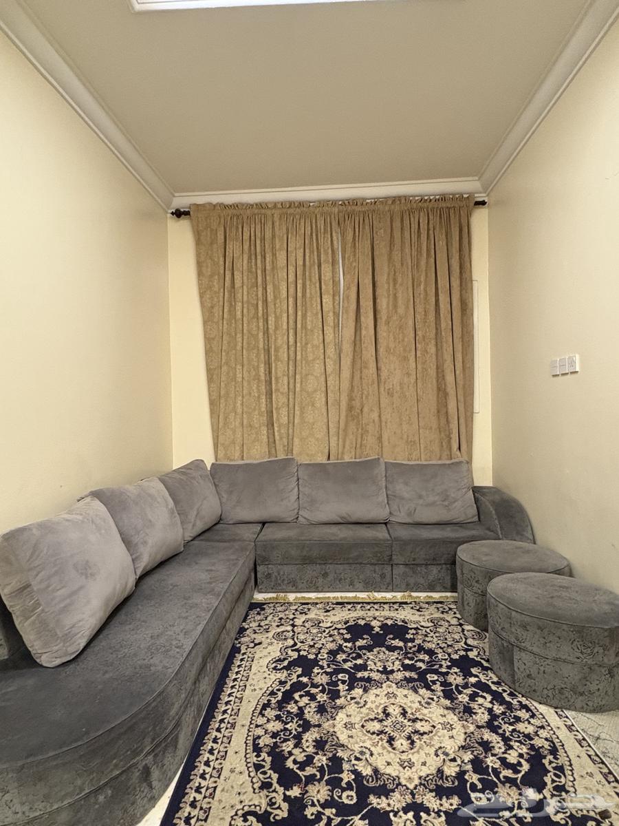 اثنين كنب مع طاولات نظيف ب 80064585770270466110