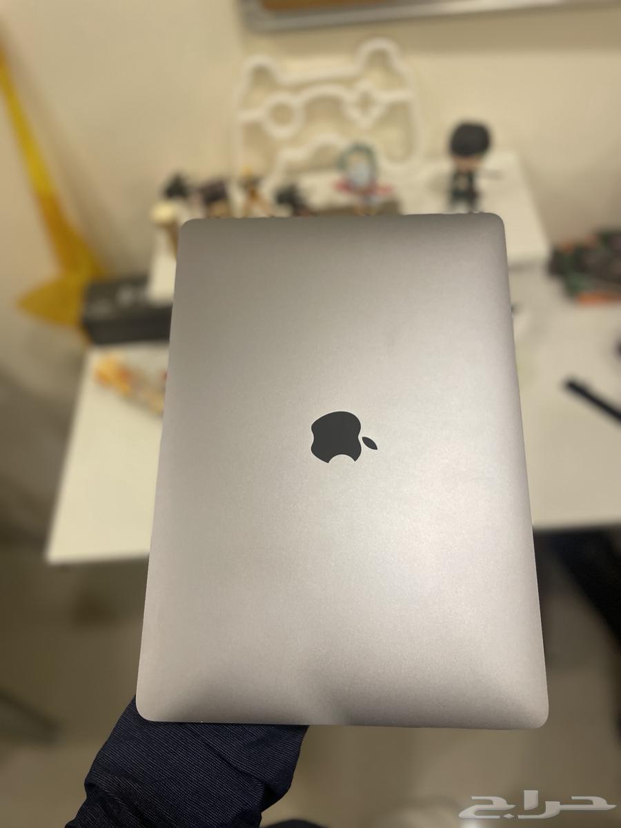 ماك بوك اير M164586663264770111