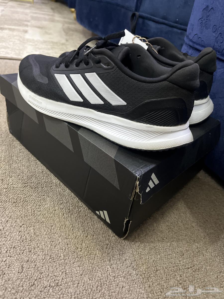 شوز اديداس64579801043843111