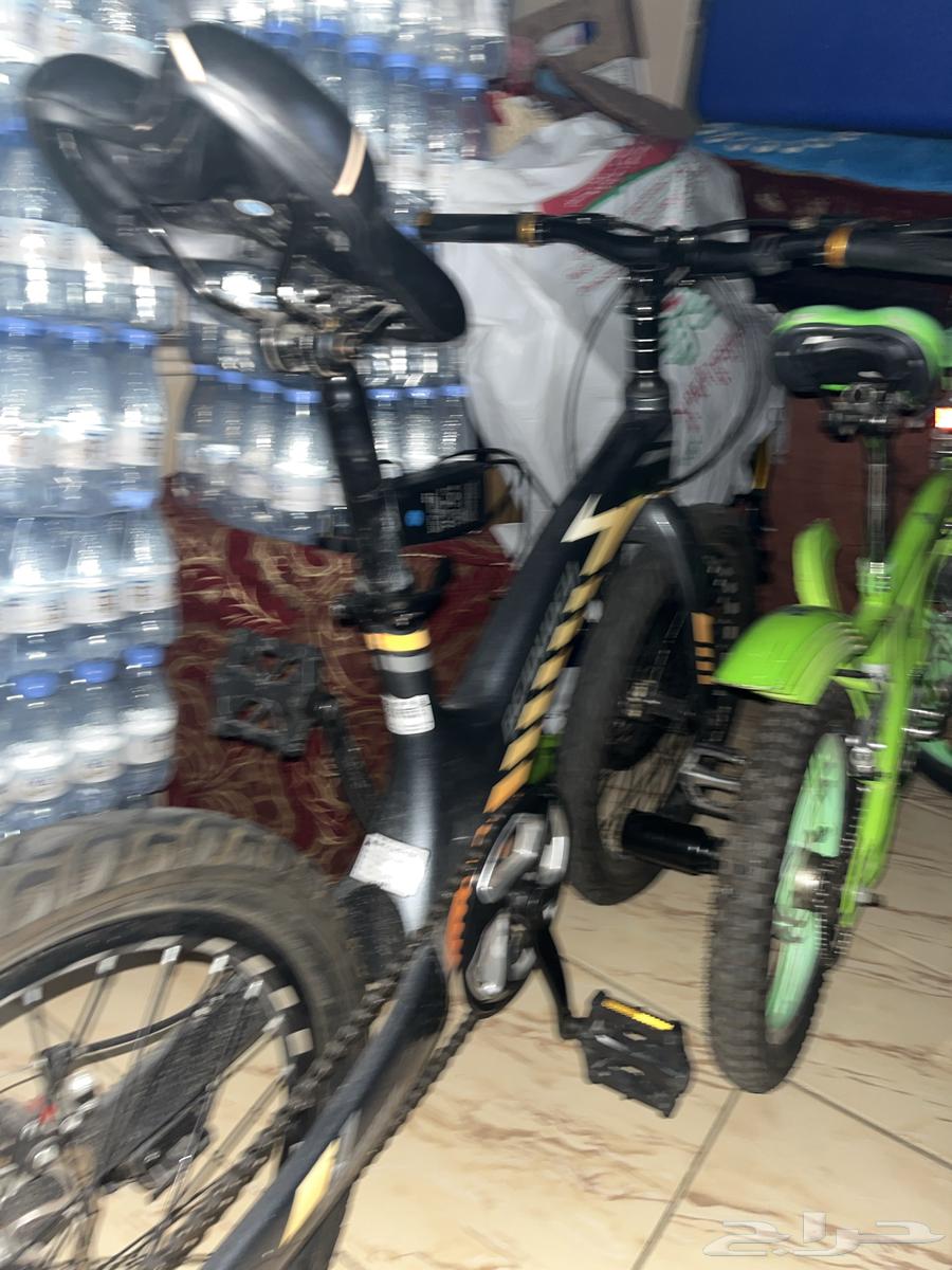 دراجه للبيييع لا يجي الا الصامل الدراجه خفيفه جدا جدا64584532396290111