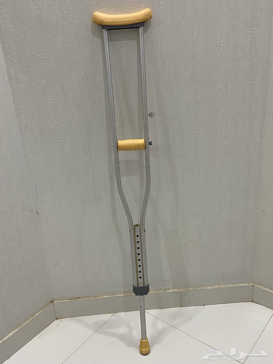 عكاز طبي مستعمل64586276670337110