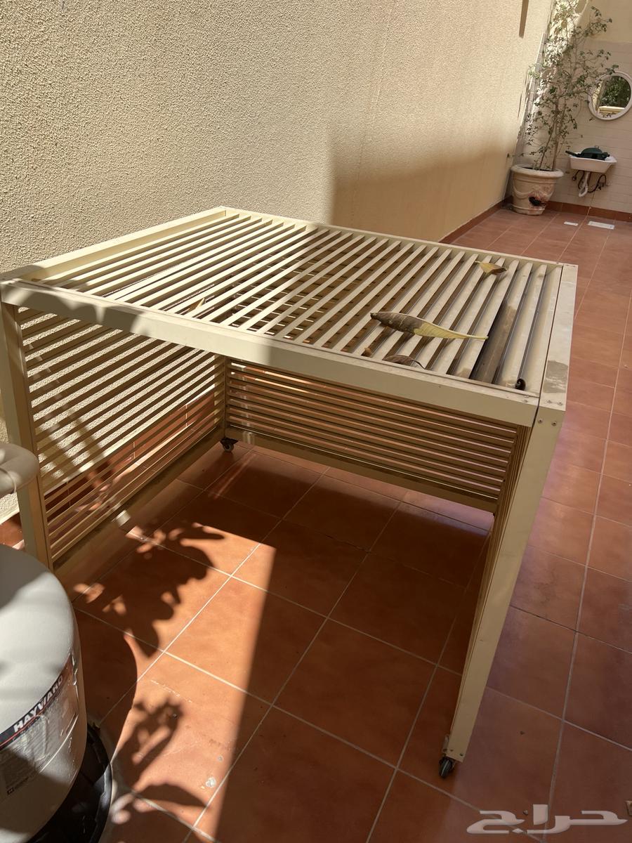 مسبح للبيع مع ملحقاته وحاجز مفصل64584743650690113