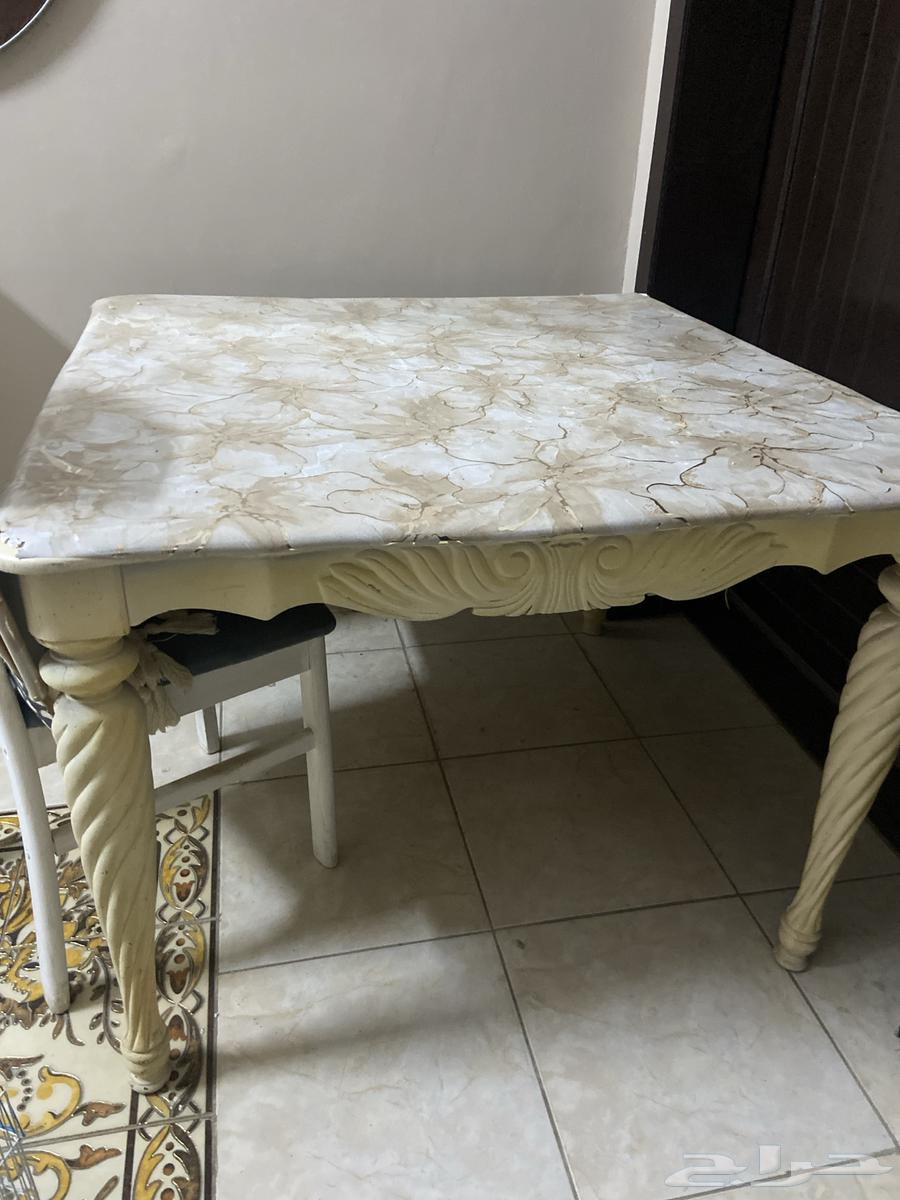 Dining table64580527319553111