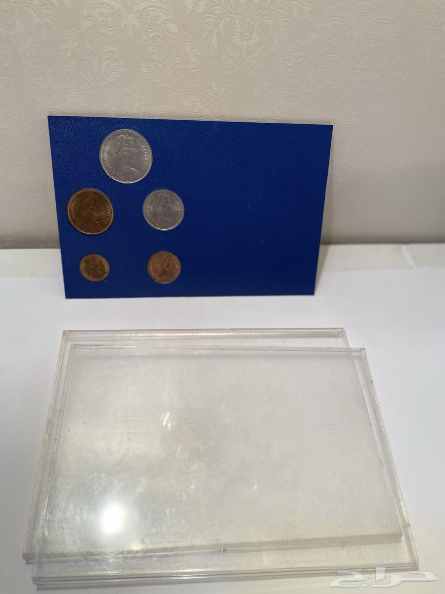 مغلف عملات معدنيه بريطانيه قديم تراث للبيع64587515953154113