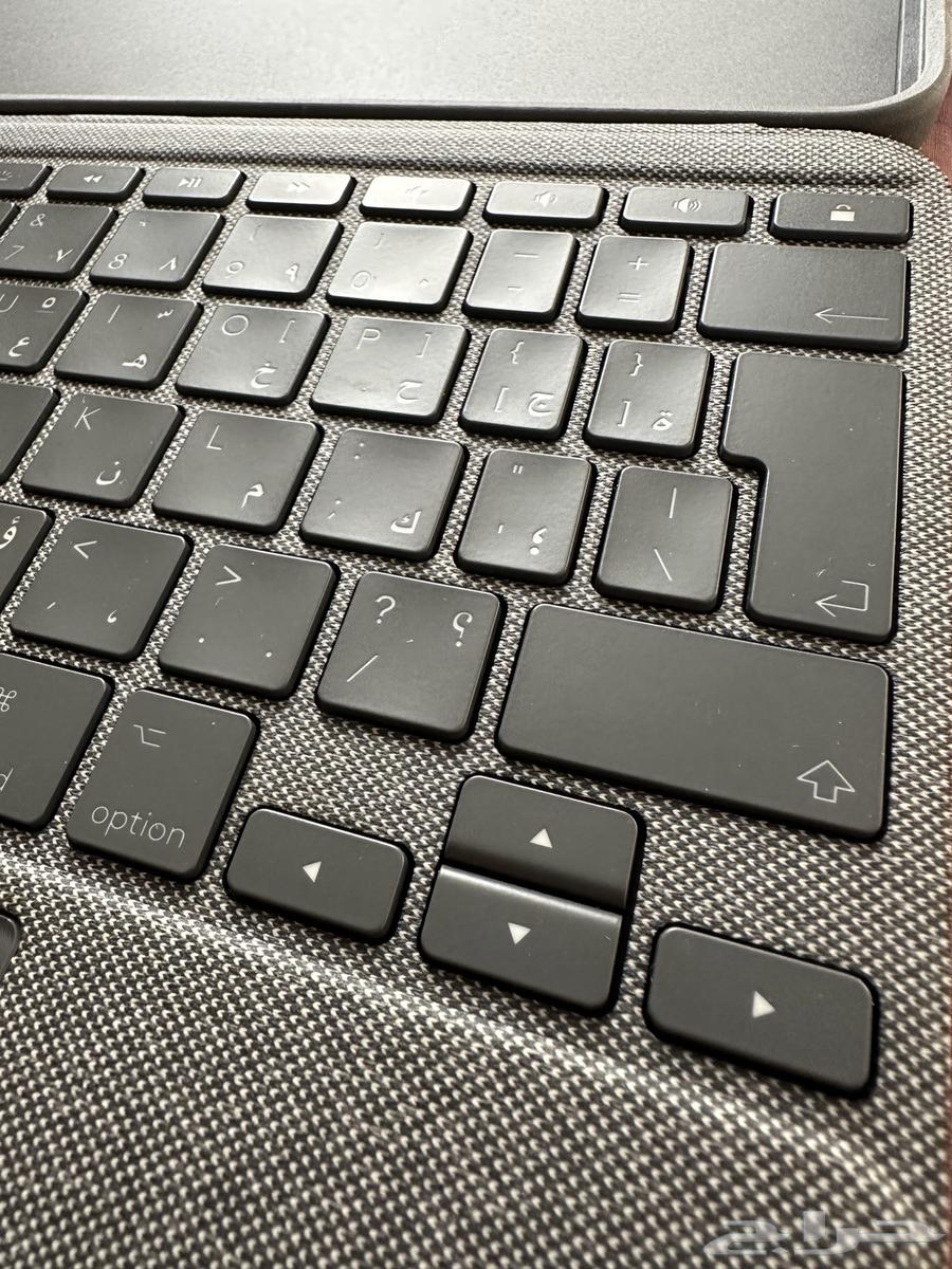 للبيع كيبورد Logitech Combo Touch للآيباد64582388956545111