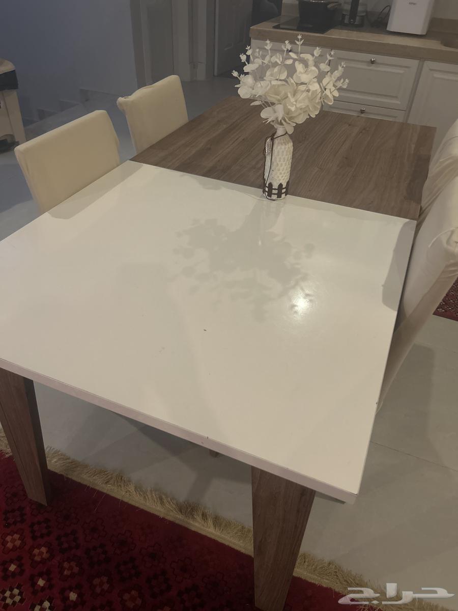 طاولة طعام الجاد فقط يجي64583725392514110