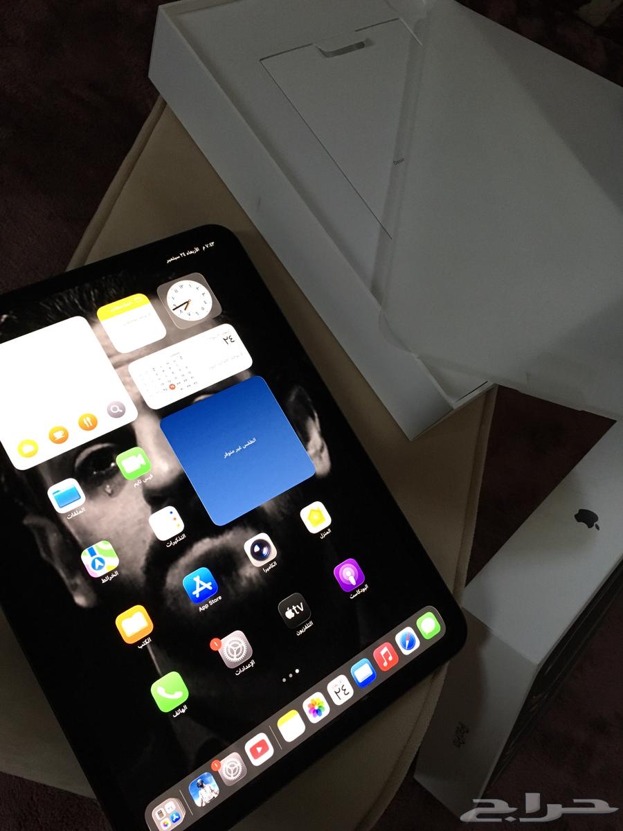 ايباد M4 جديد استخدام اسبوعين بكرتونه بكامل اغراضه64581141629443111