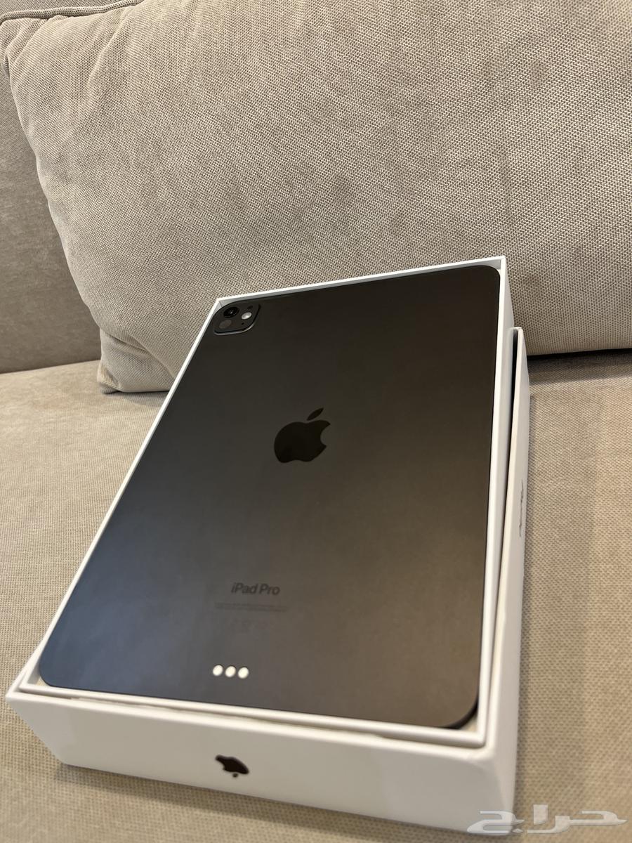 ايباد برو 11 انش 512 لون اسود64585380720642113