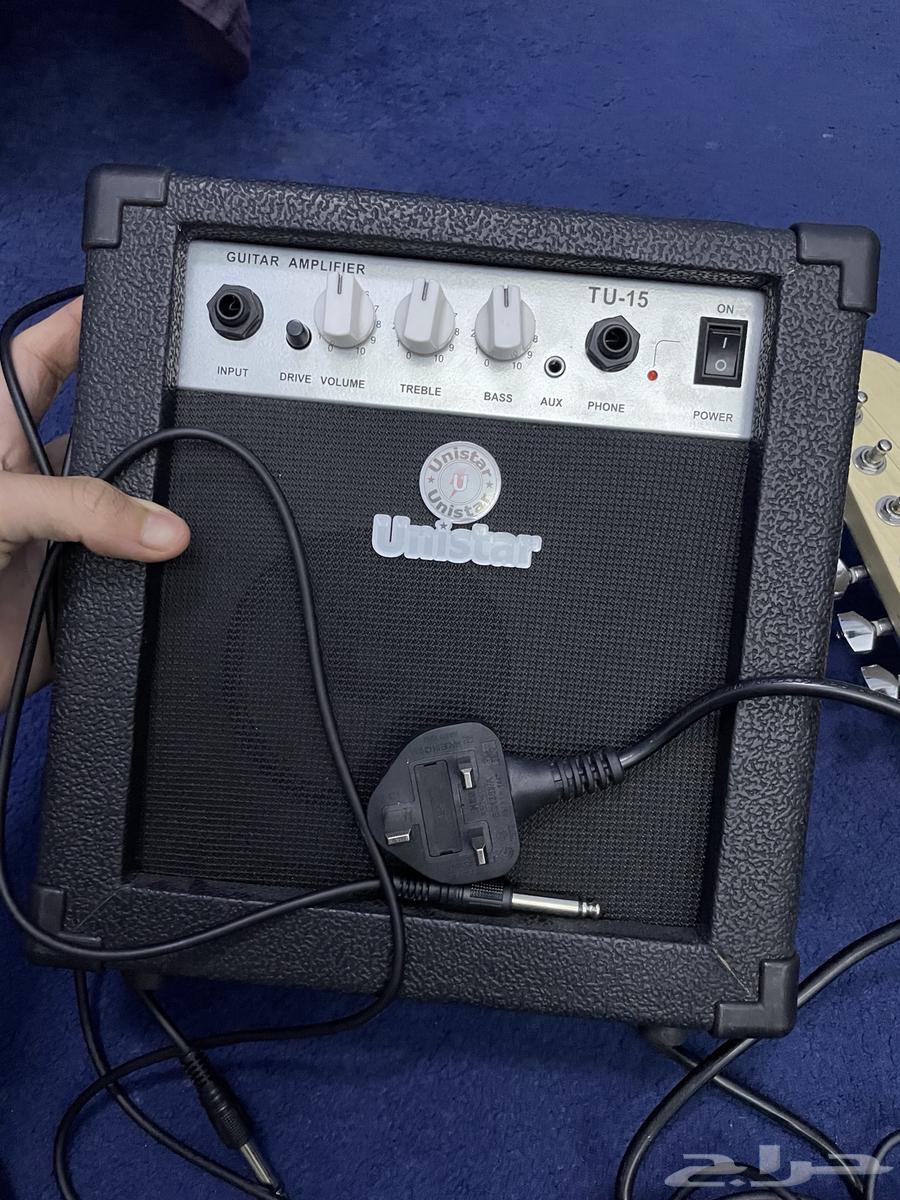 غيتار كهربائي شامل امبلفاير وأسلاك وشنطة نقل64584007856770114