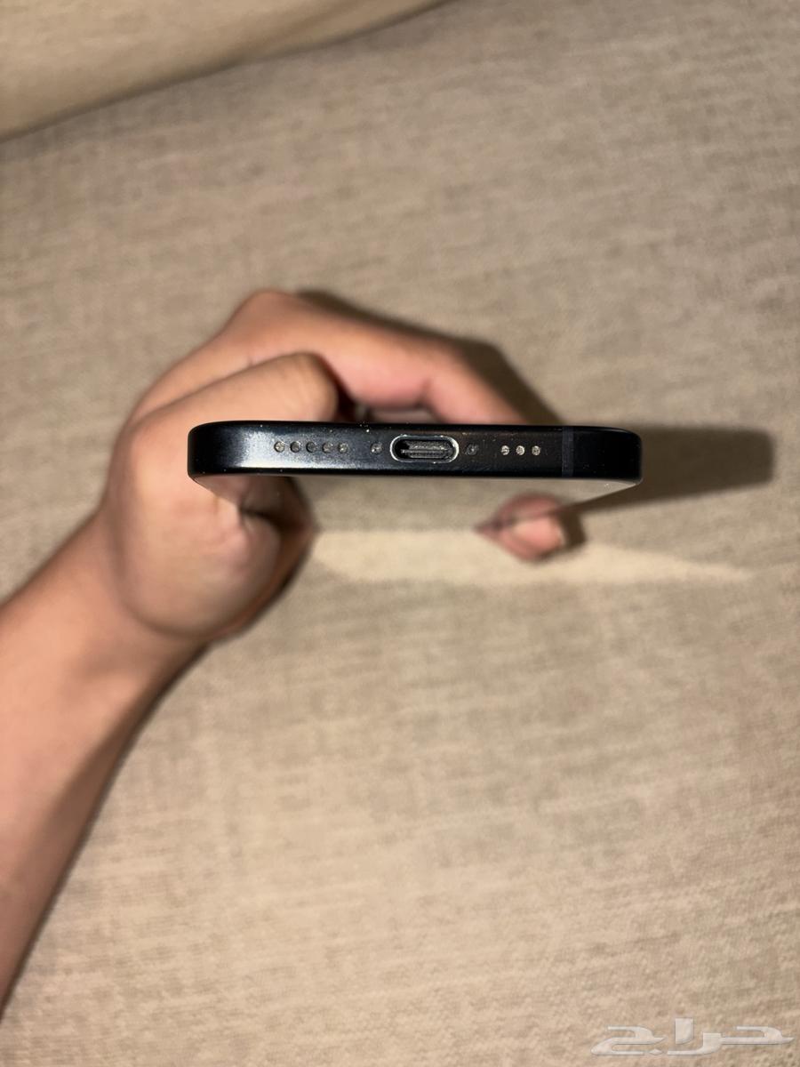 ايفون 15 اسود64582709260801114