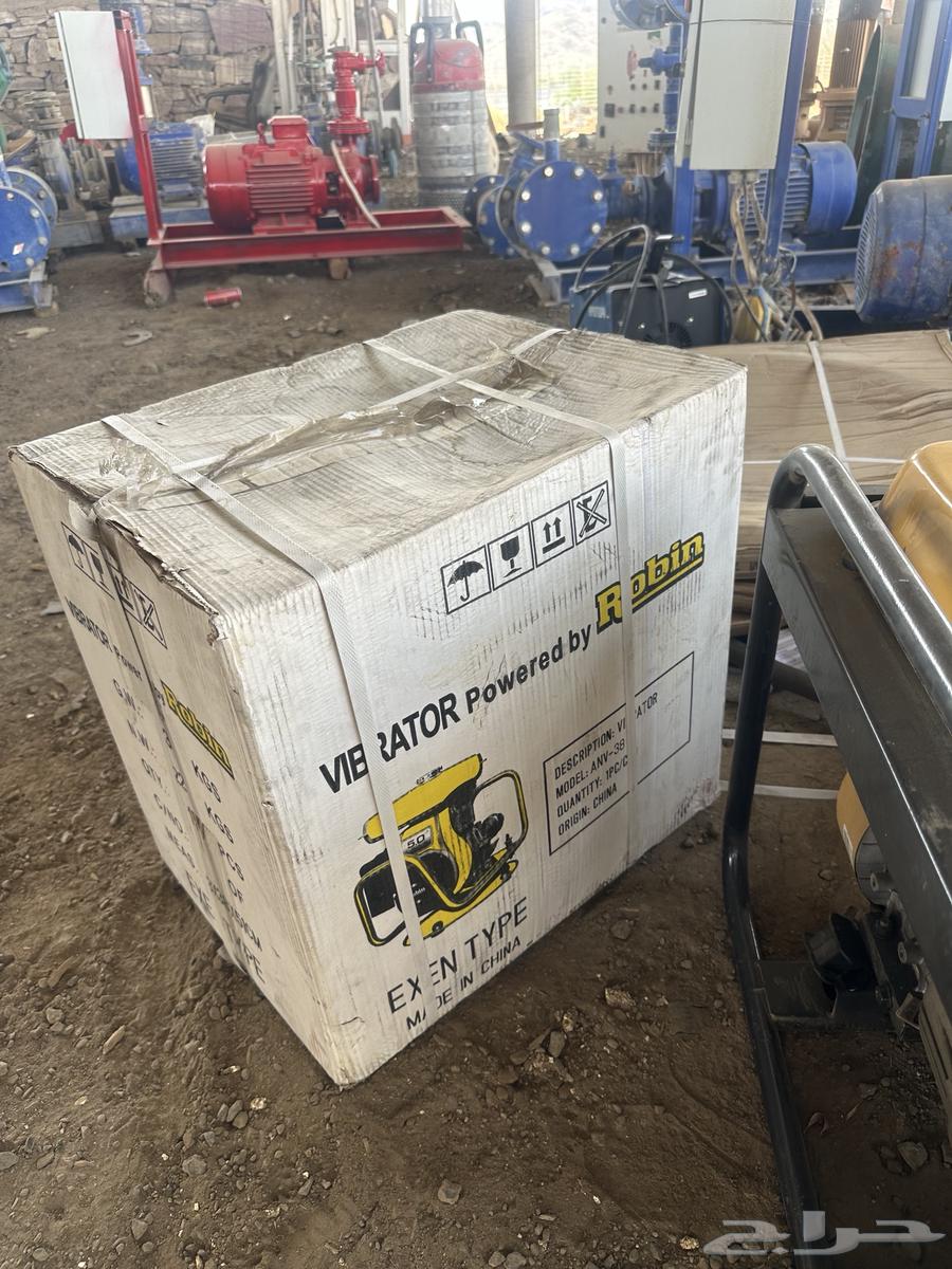 عدد (3) هزاز خرسانة Robin 5.0 حصان64587181855361111