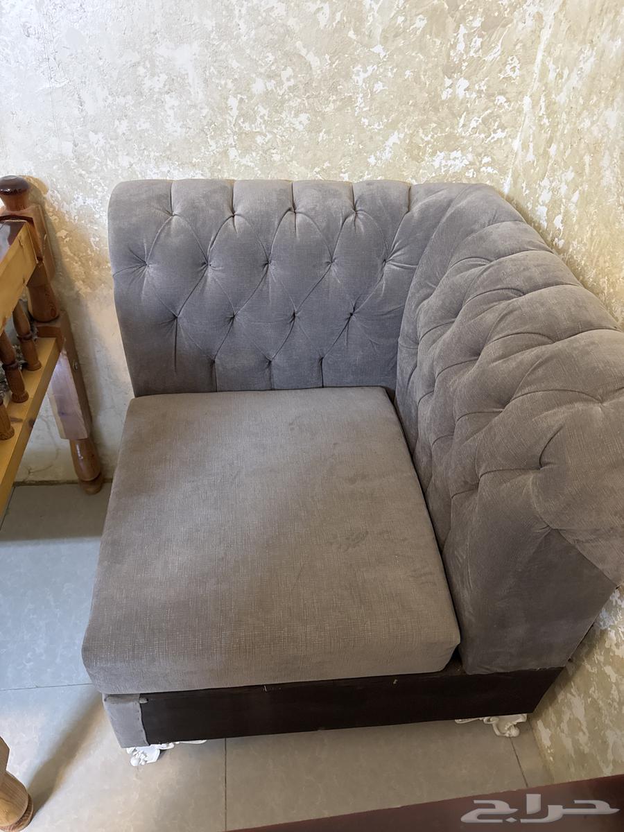 للبيع كنب نظيف وشبه جديد64583207954818114